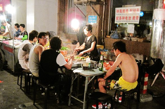 “病從口入”從路邊攤串串香說起